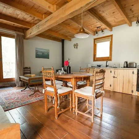 Luxury Mountain With Pool Access - La Bergerie *